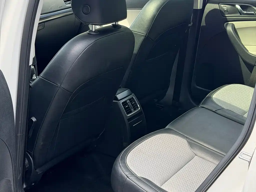 Skoda Yeti — миниатюра 12