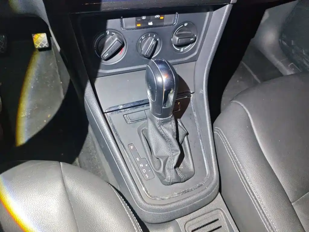 Volkswagen Bora — миниатюра 7