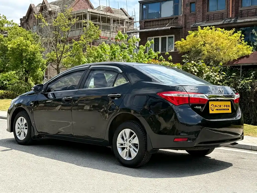 Toyota Corolla — миниатюра 12
