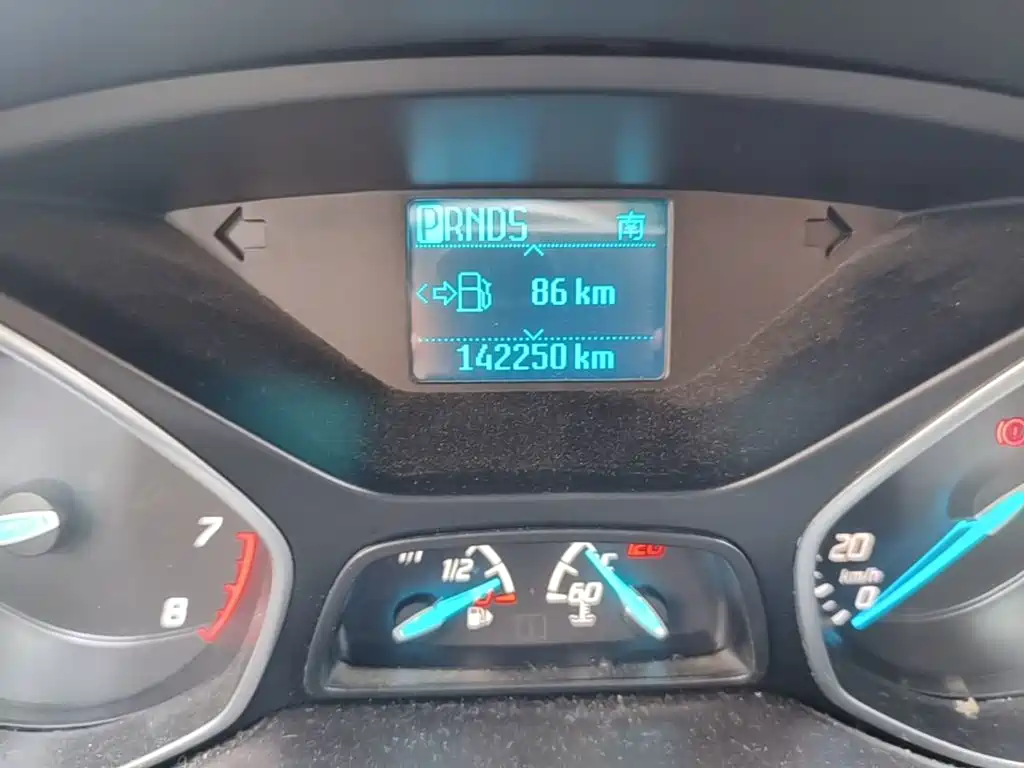 Ford Kuga — миниатюра 5