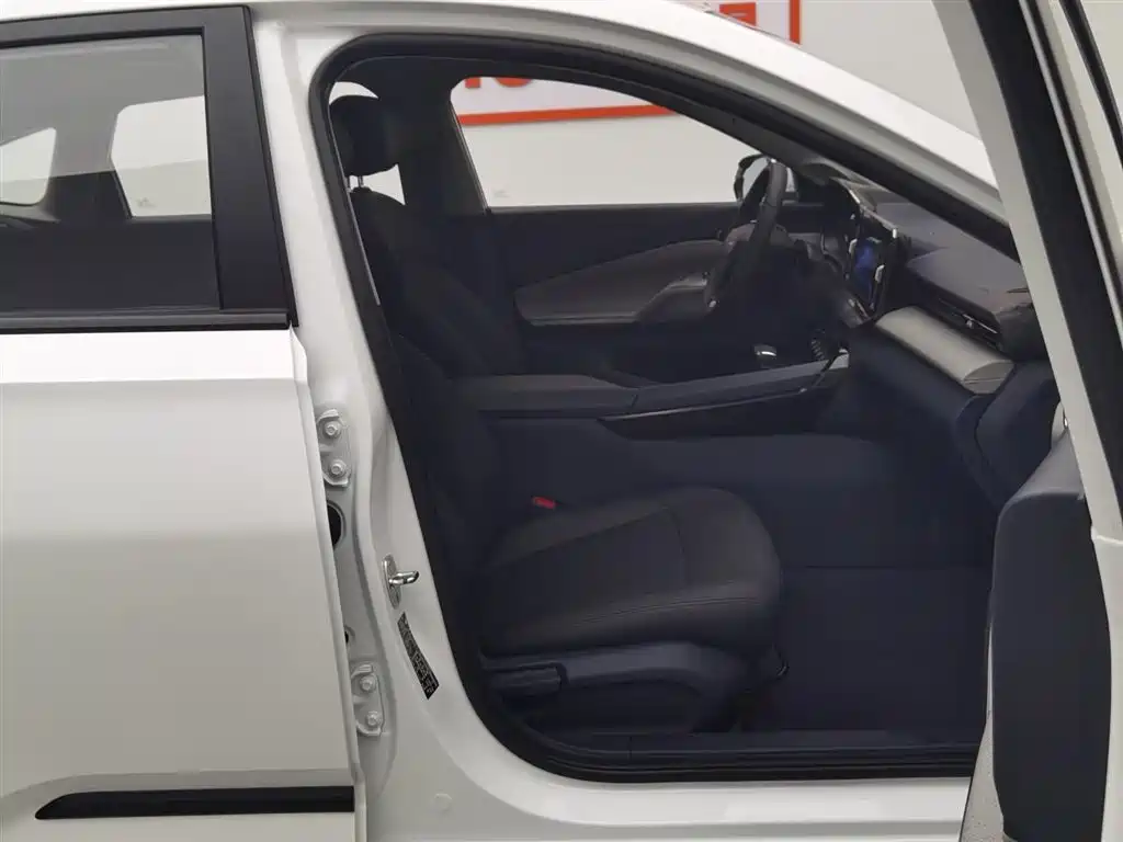 Baojun RC-5 — миниатюра 23