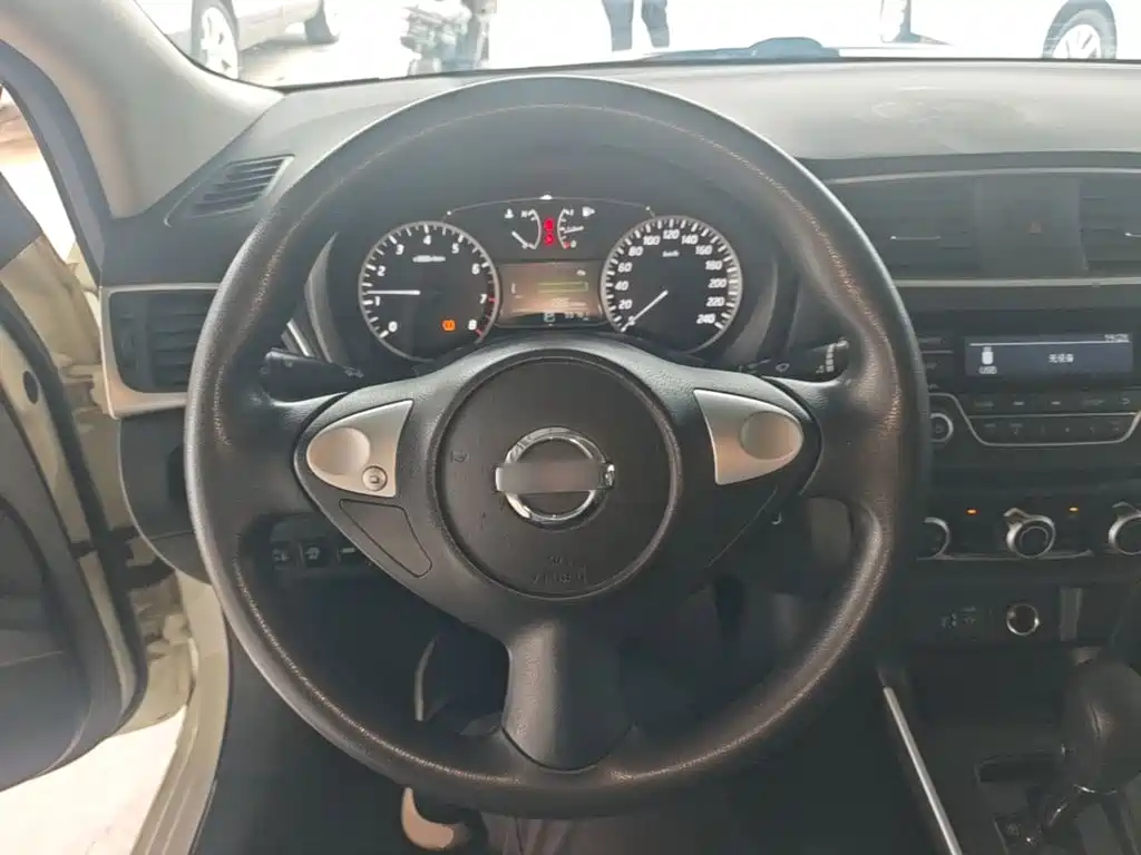 Nissan Sylphy — миниатюра 11