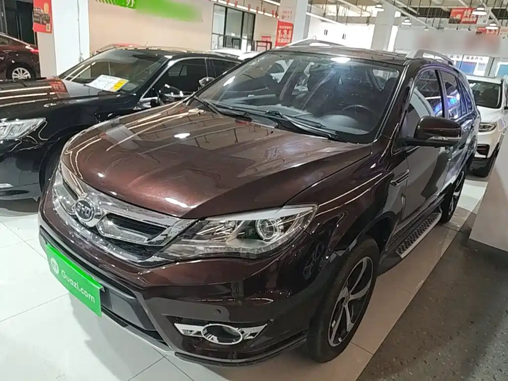 BYD S7