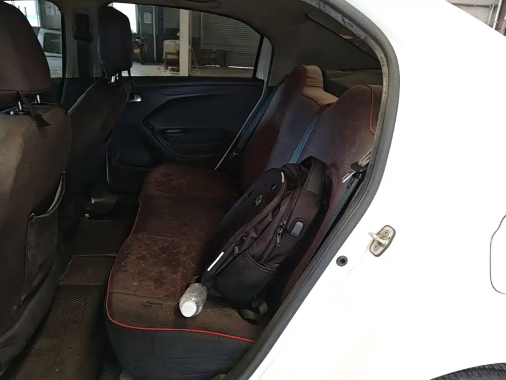 Peugeot 301 — миниатюра 17