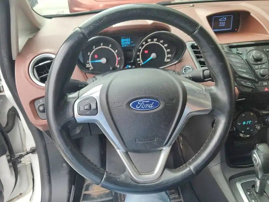 Ford Fiesta — миниатюра 15