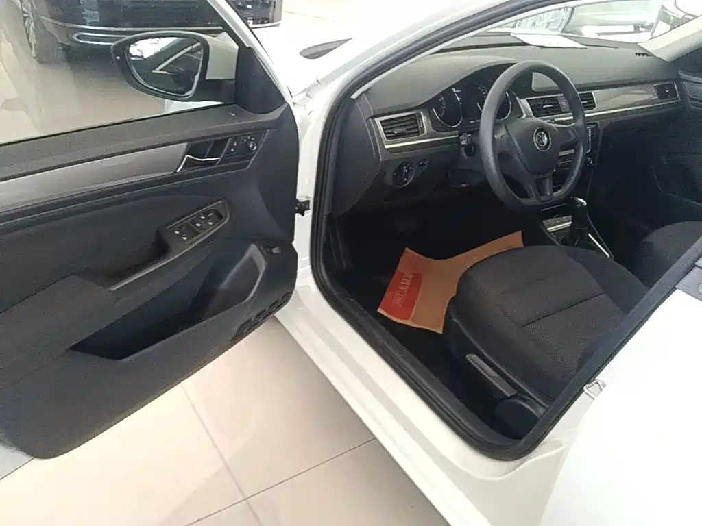 Volkswagen Bora — миниатюра 16