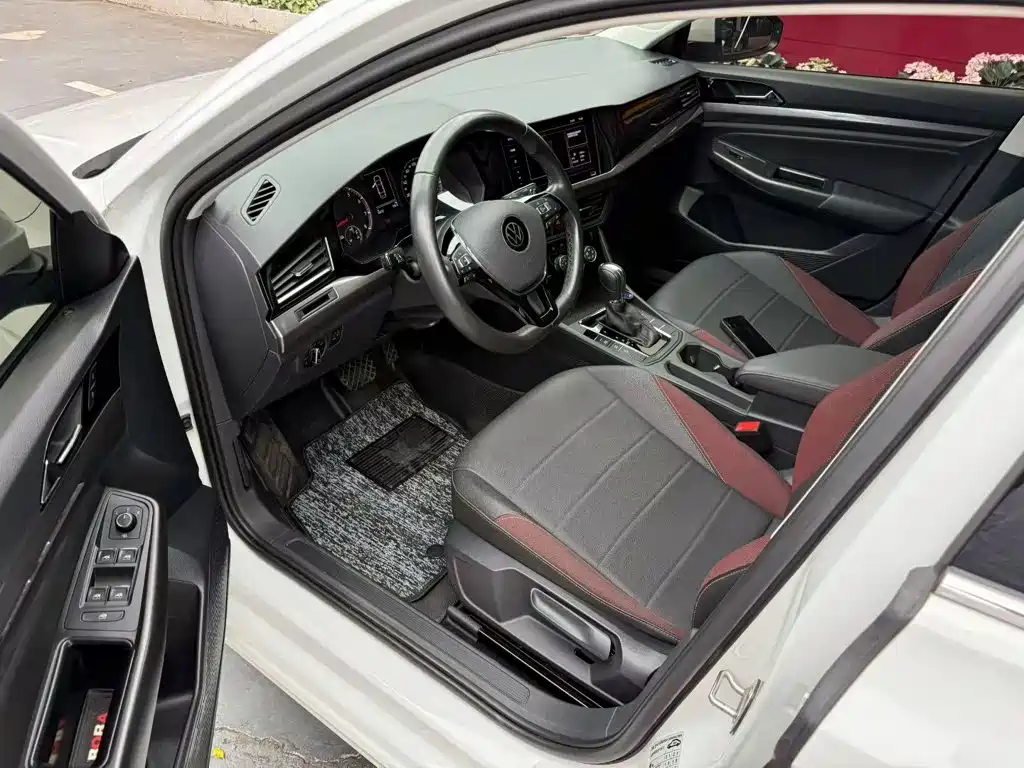 Volkswagen Bora — миниатюра 4