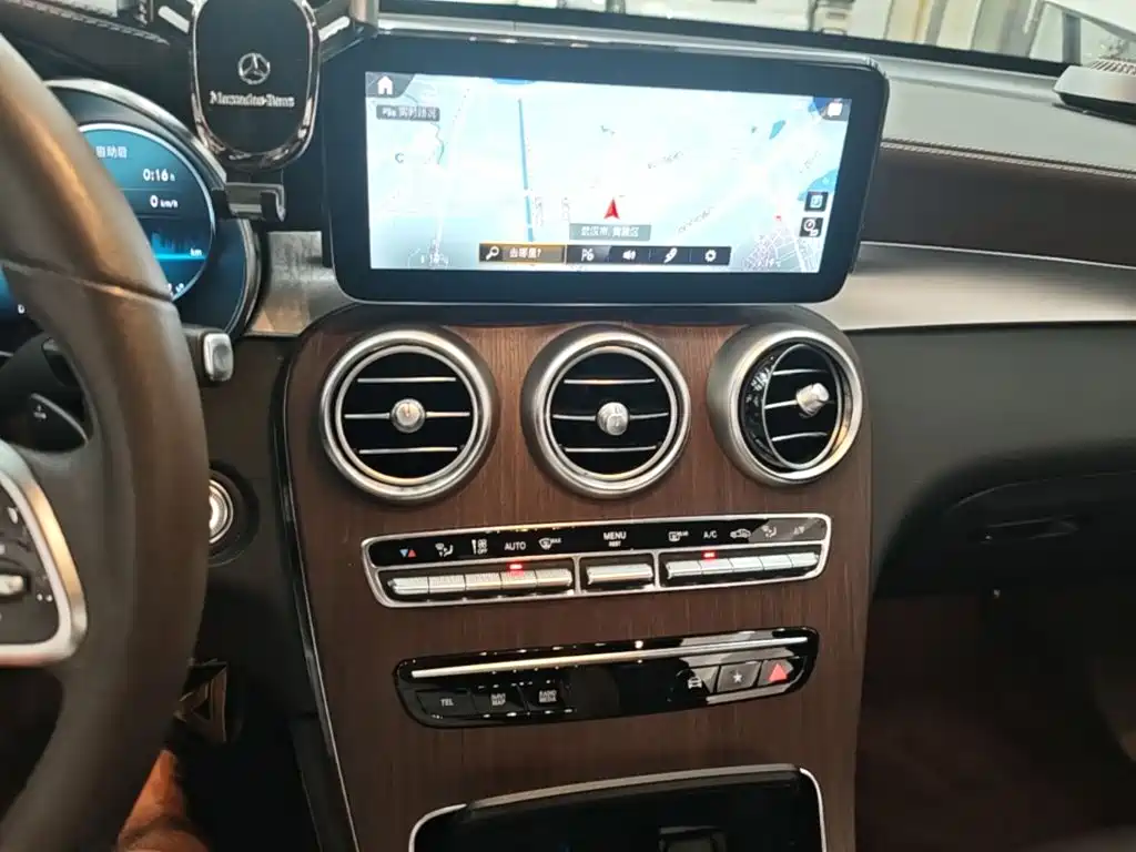 Mercedes-Benz GLC — миниатюра 13