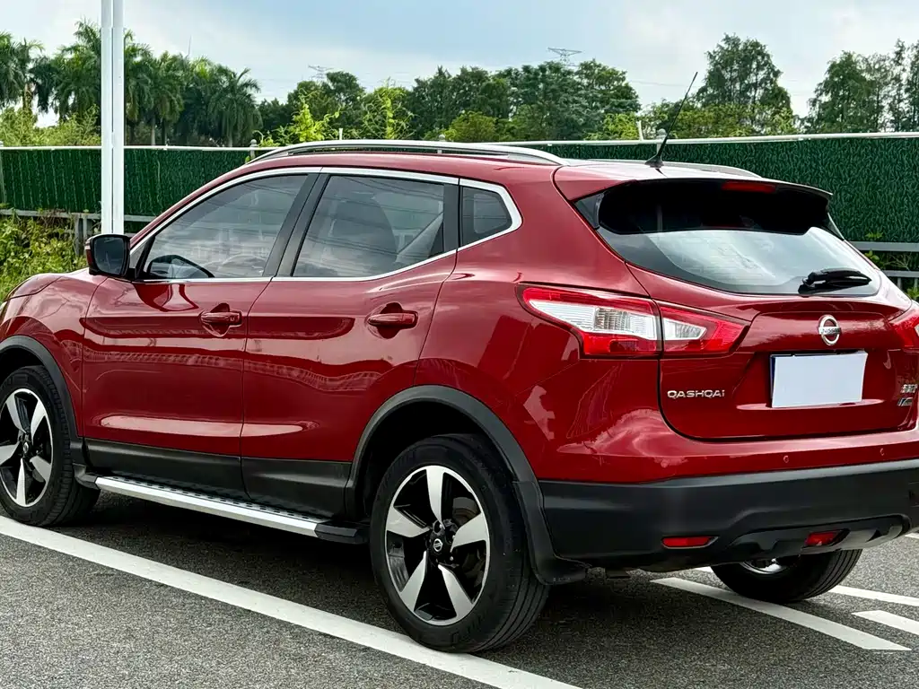 Nissan Qashqai — миниатюра 6