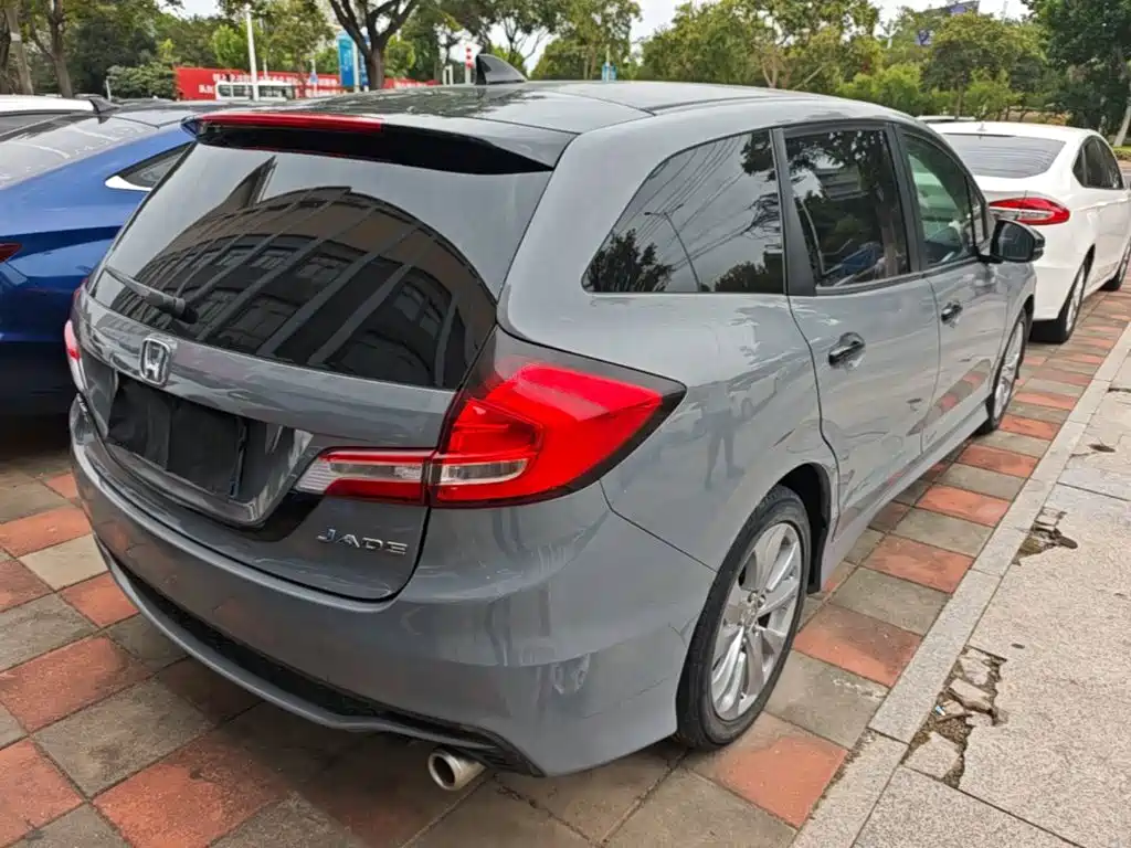Honda Jade — миниатюра 7