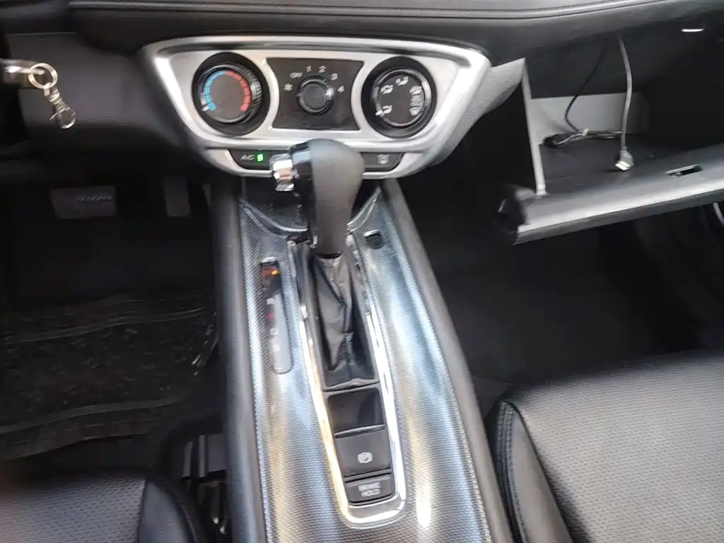 Honda Vezel — миниатюра 14