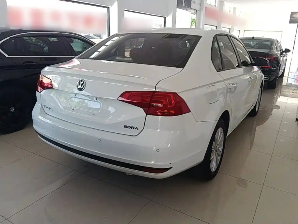 Volkswagen Bora — миниатюра 7