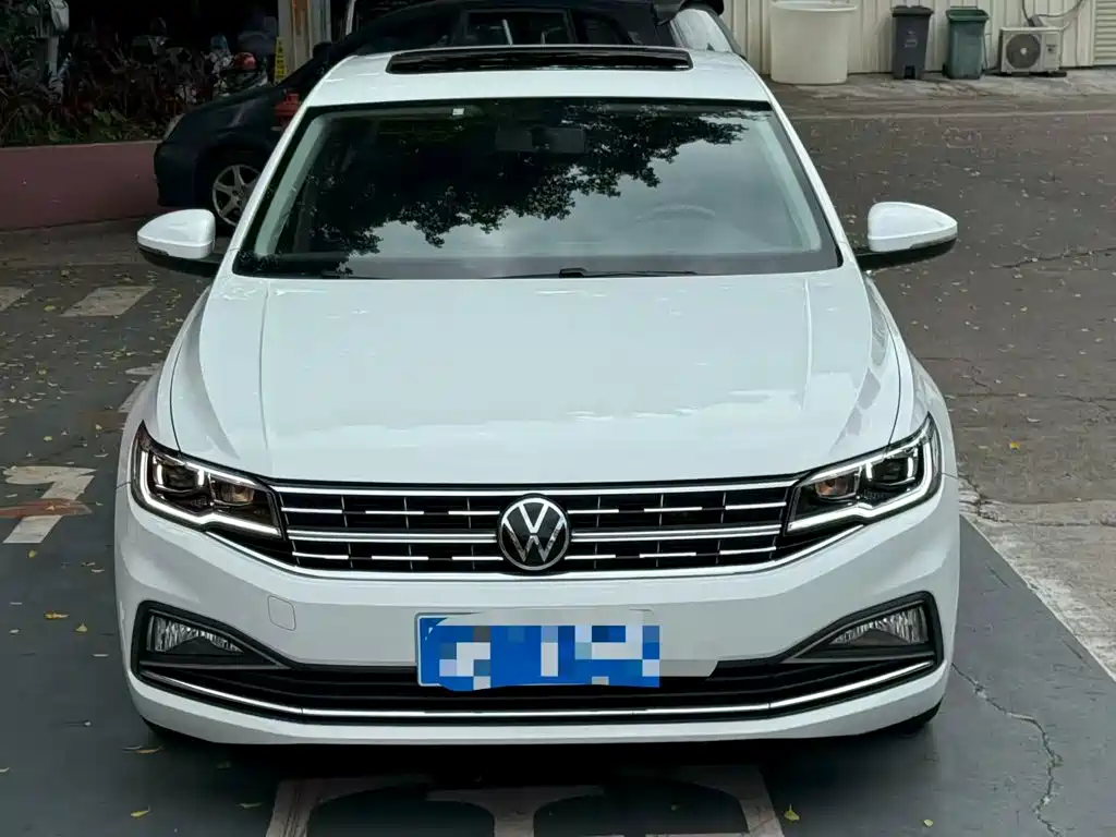 Volkswagen Bora — миниатюра 2