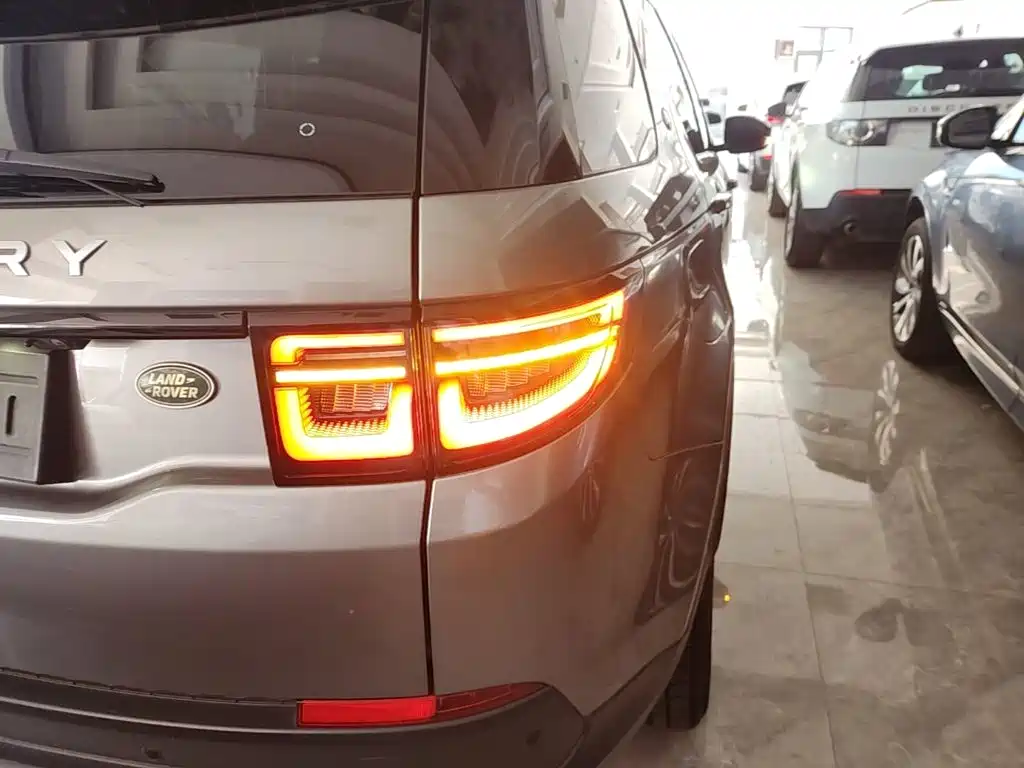 Land Rover Discovery Sport — миниатюра 8
