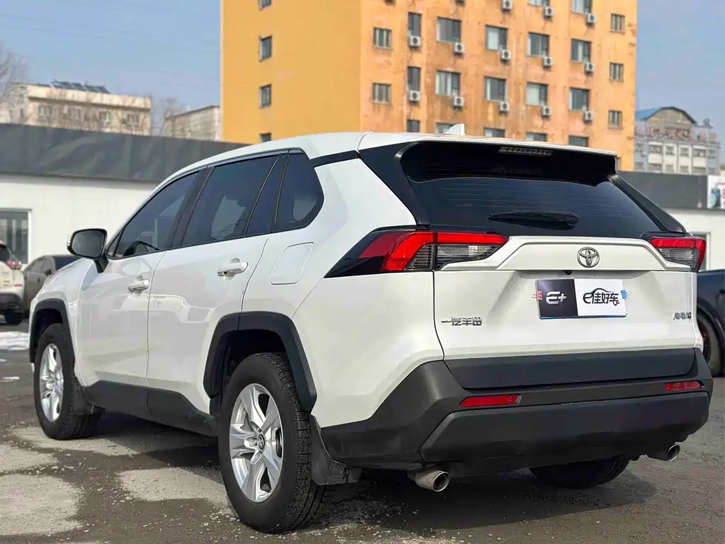 TOYOTA RAV4 RONGFANG