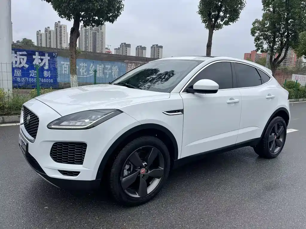 Jaguar E-PACE 2020
