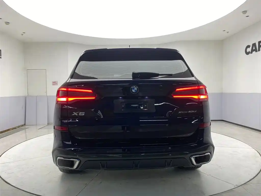 BMW X5 2022 xDrive 40Li M Sport