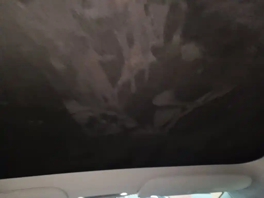 Tesla Model 3 — миниатюра 18