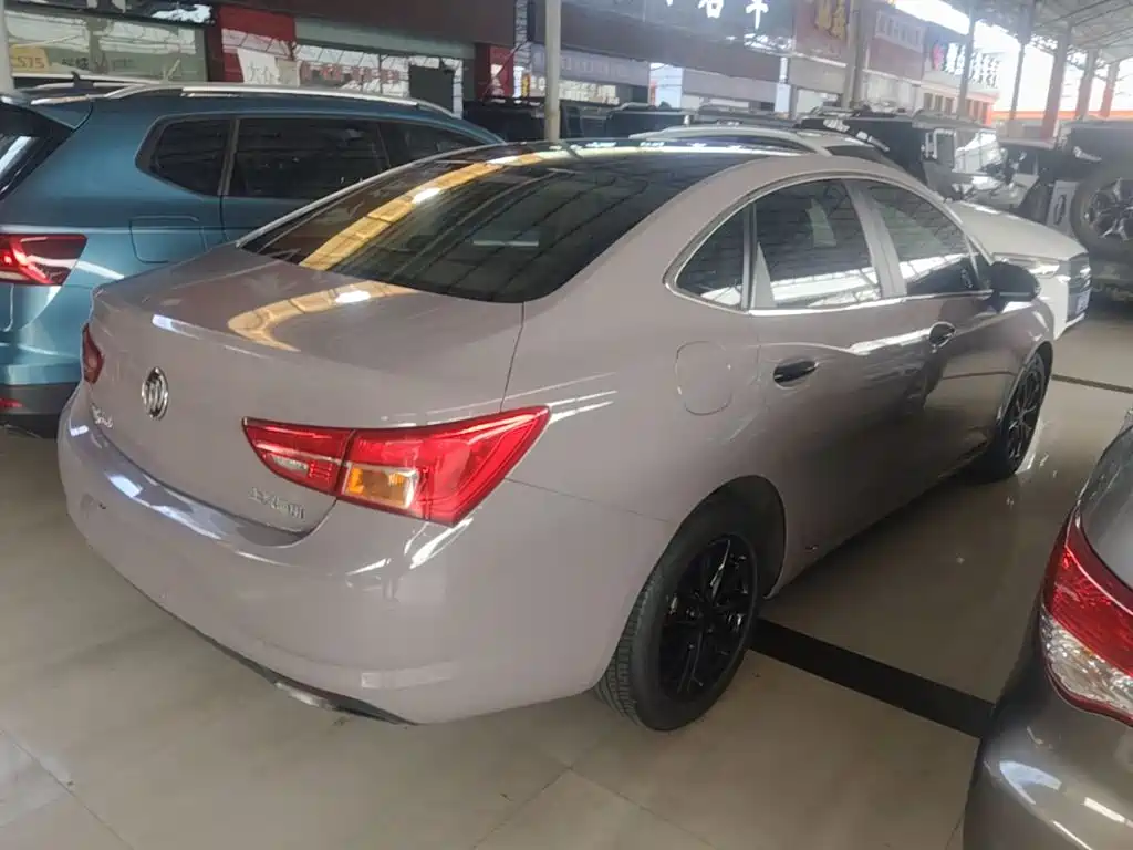 Buick Verano — миниатюра 7