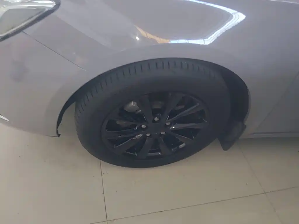 Buick Verano — миниатюра 23
