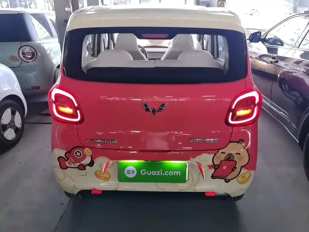 Wuling MINIEV — миниатюра 6