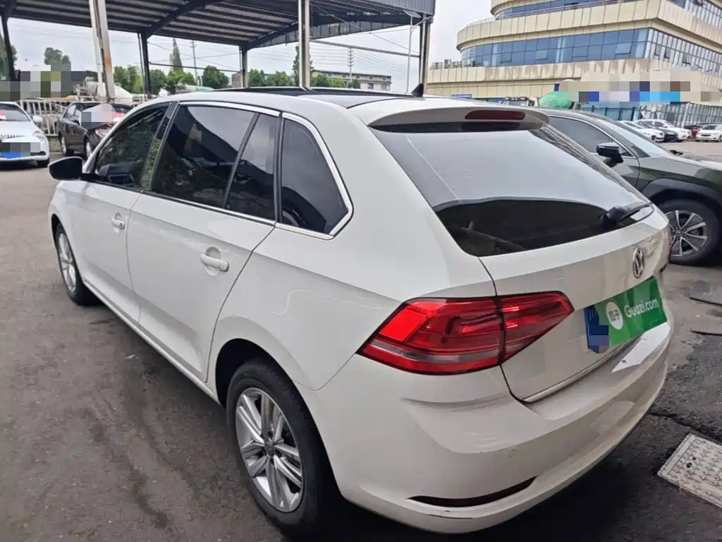 Volkswagen Santana — миниатюра 5