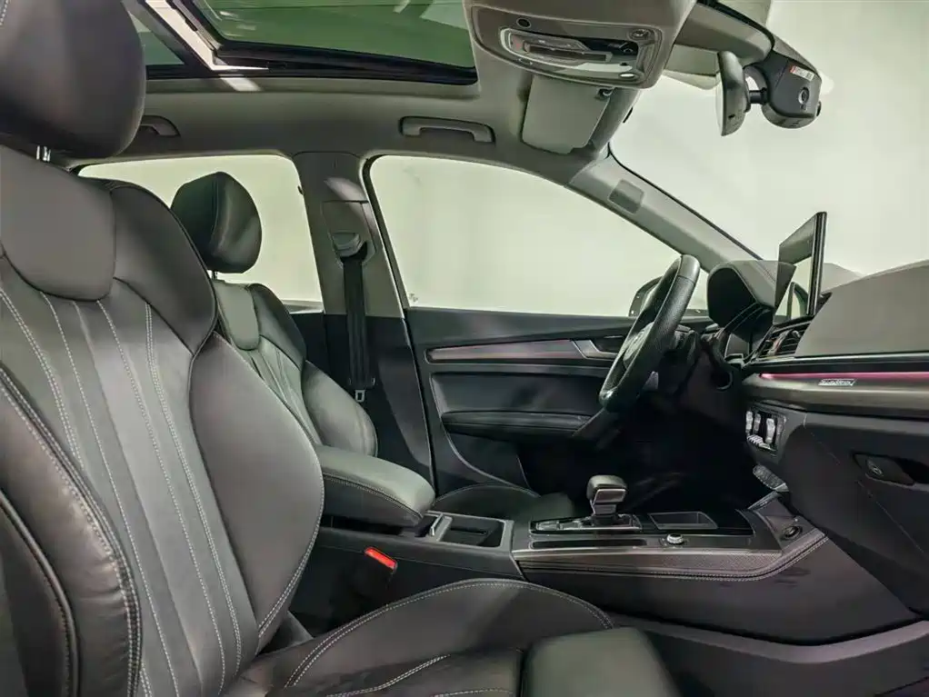 Audi Q5L 2022 Белый из Китая, фото 6