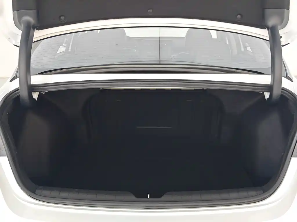 Kia K5 — миниатюра 19