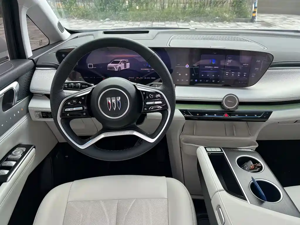 BUICK GL8 NEW ENERGY