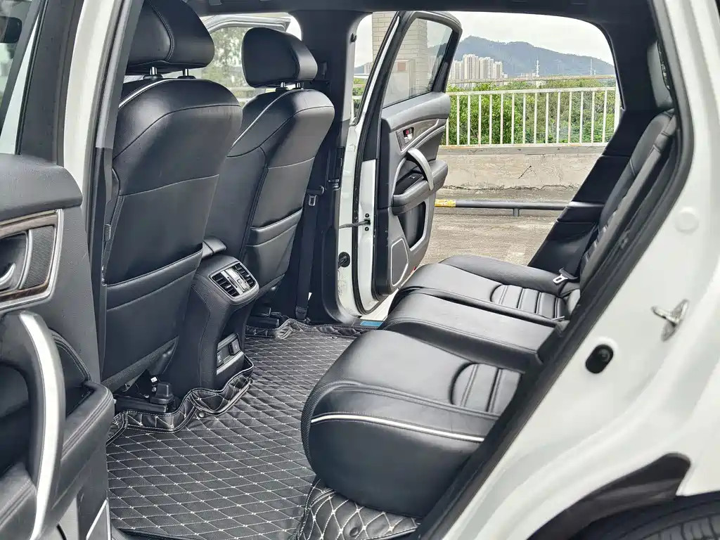Honda UR-V — миниатюра 11