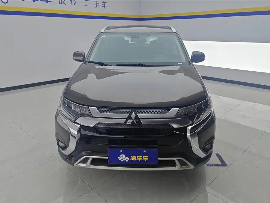 Mitsubishi Outlander 2019 2.4L 5 мест VI