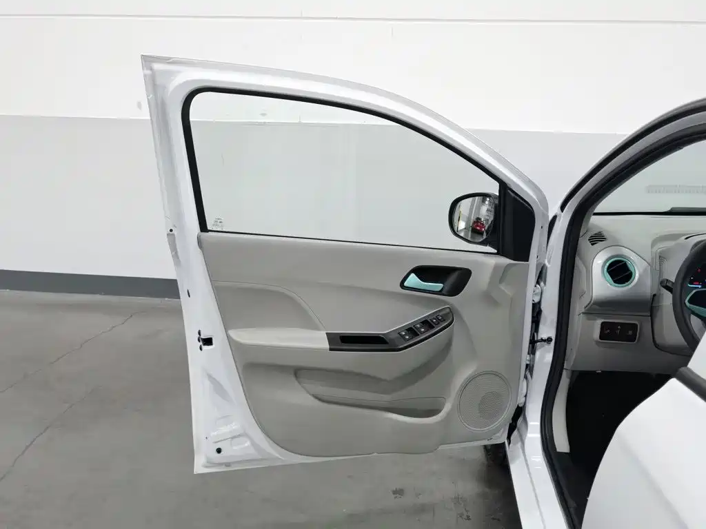JMEV Yizhi EV2 — миниатюра 8