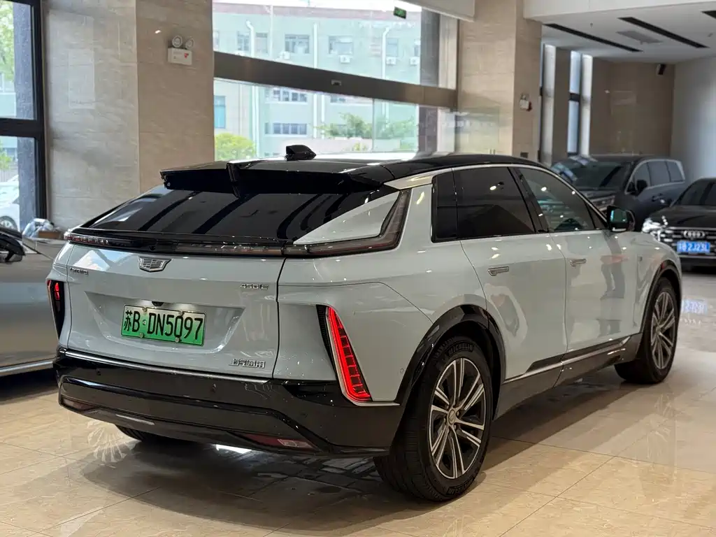 Cadillac Lyriq — миниатюра 19