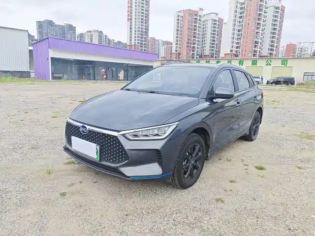 BYD e2