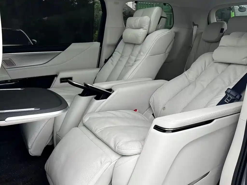 BUICK GL8 NEW ENERGY