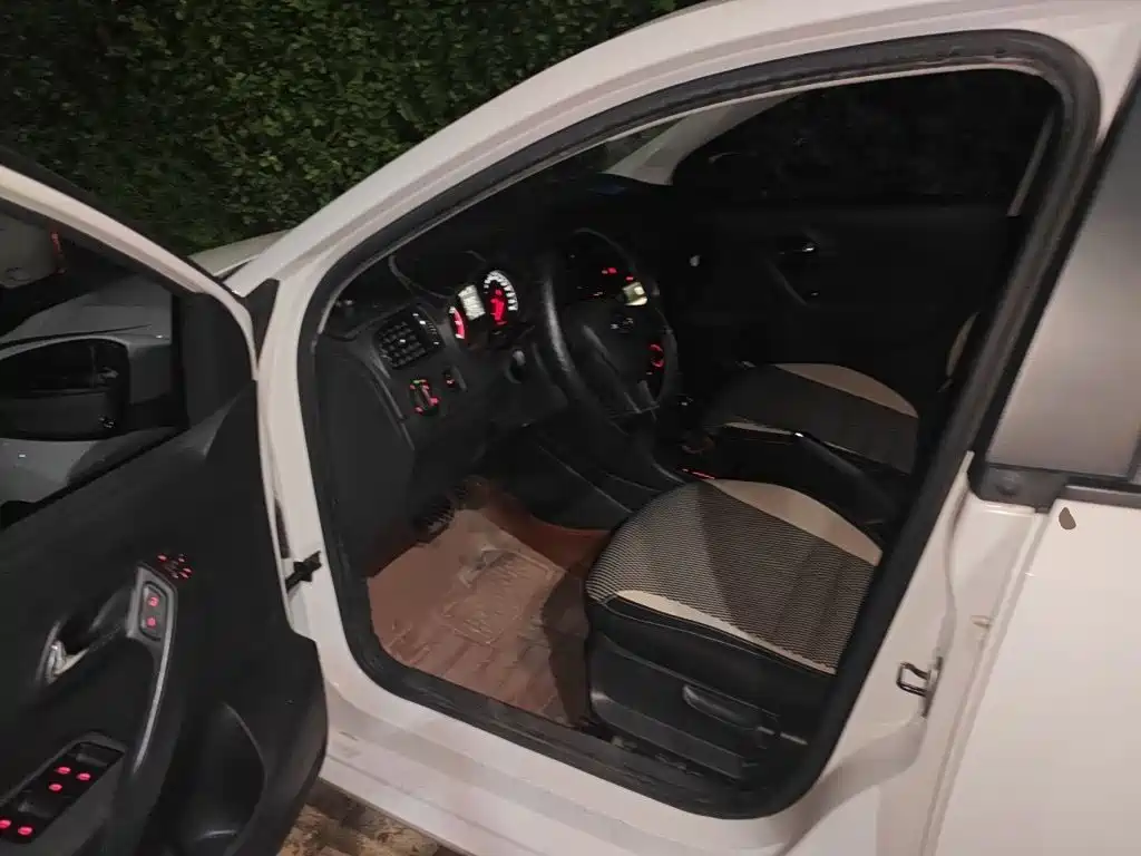 Volkswagen Polo — миниатюра 17