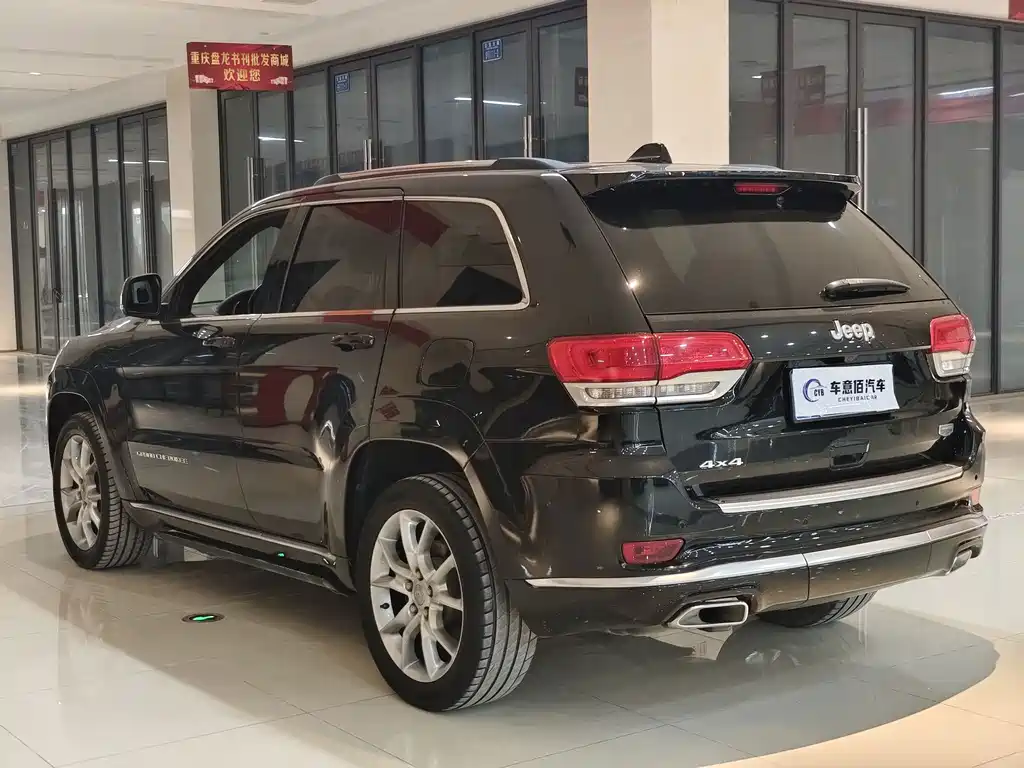 Jeep Grand Cherokee (Import) — миниатюра 15