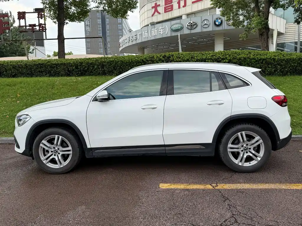 Mercedes-Benz GLA — миниатюра 3