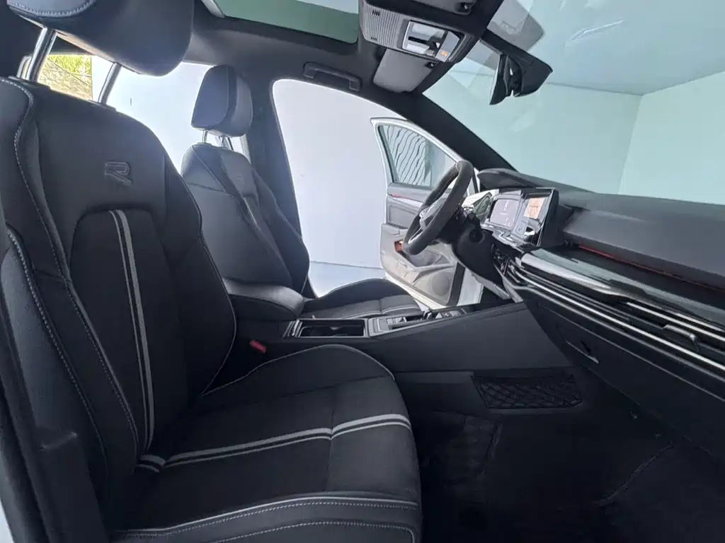 Volkswagen Golf — миниатюра 9