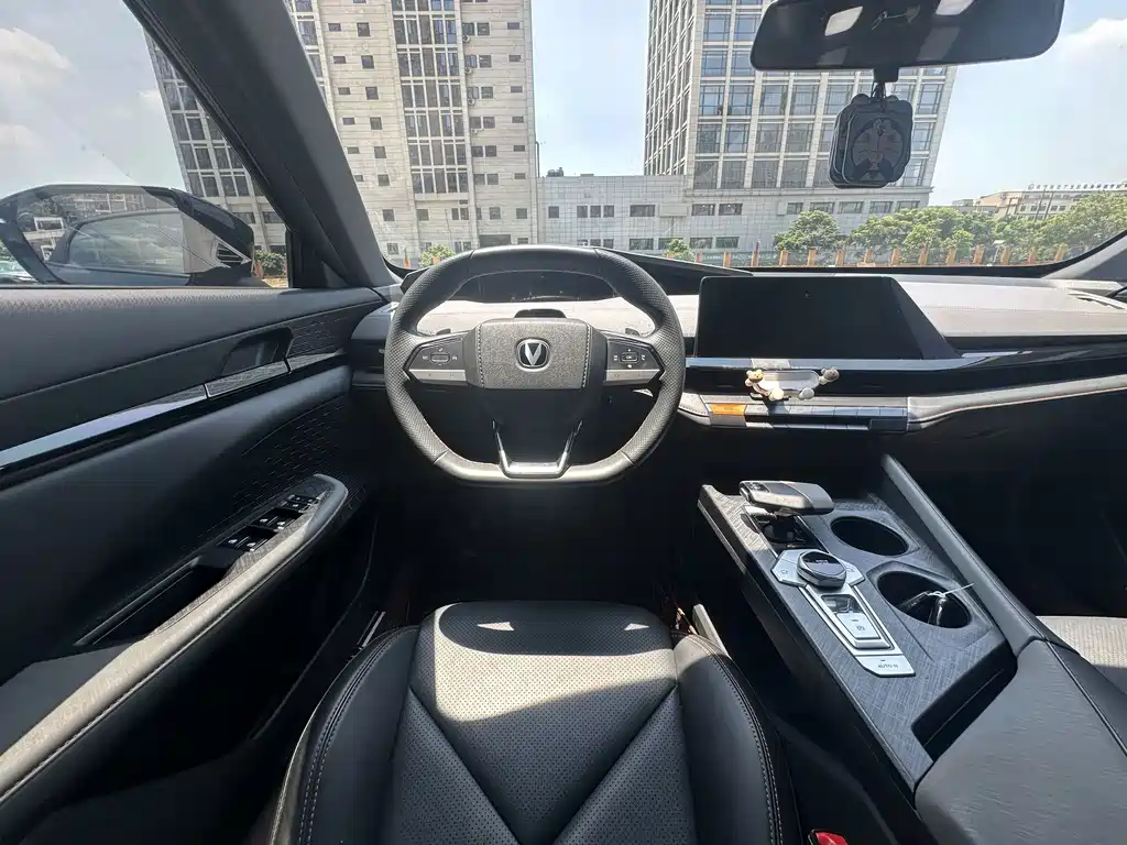 Changan UNI-V — миниатюра 12