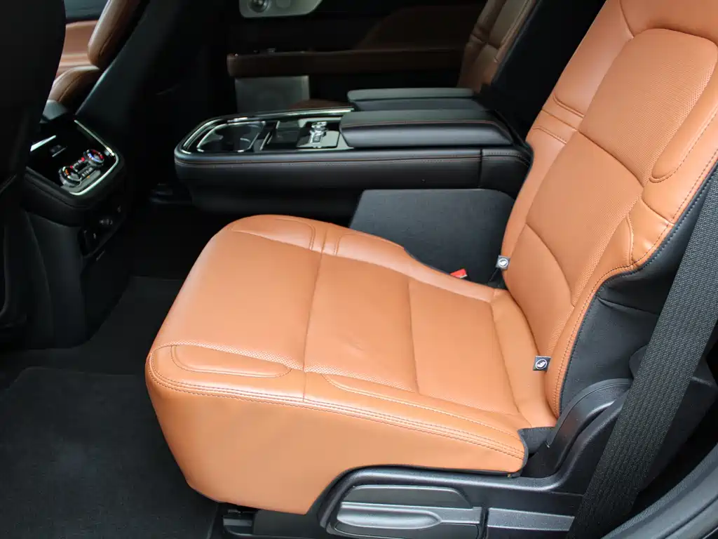 Lincoln Navigator — миниатюра 8