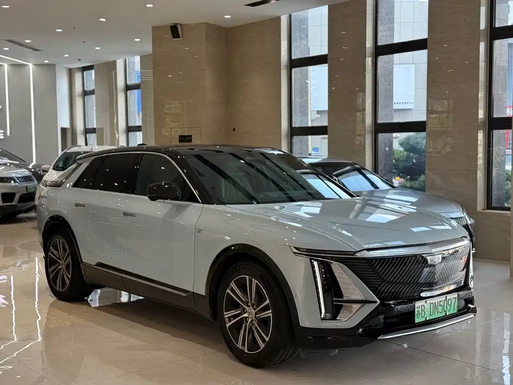 Cadillac Lyriq — миниатюра 3