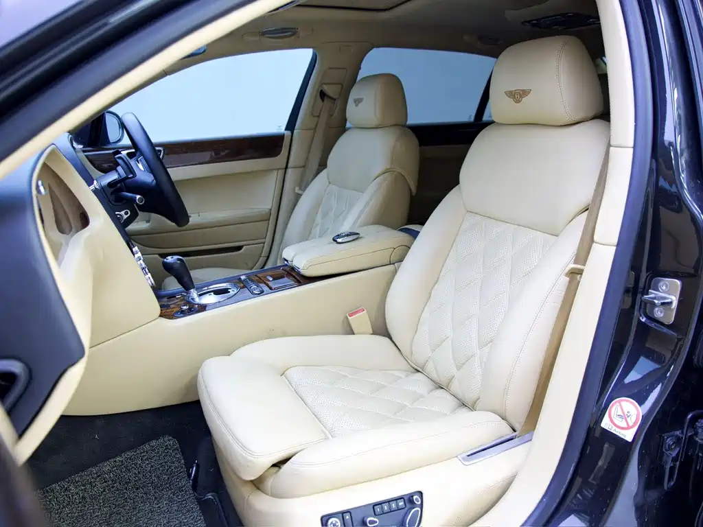 Bentley Flying Spur — миниатюра 10