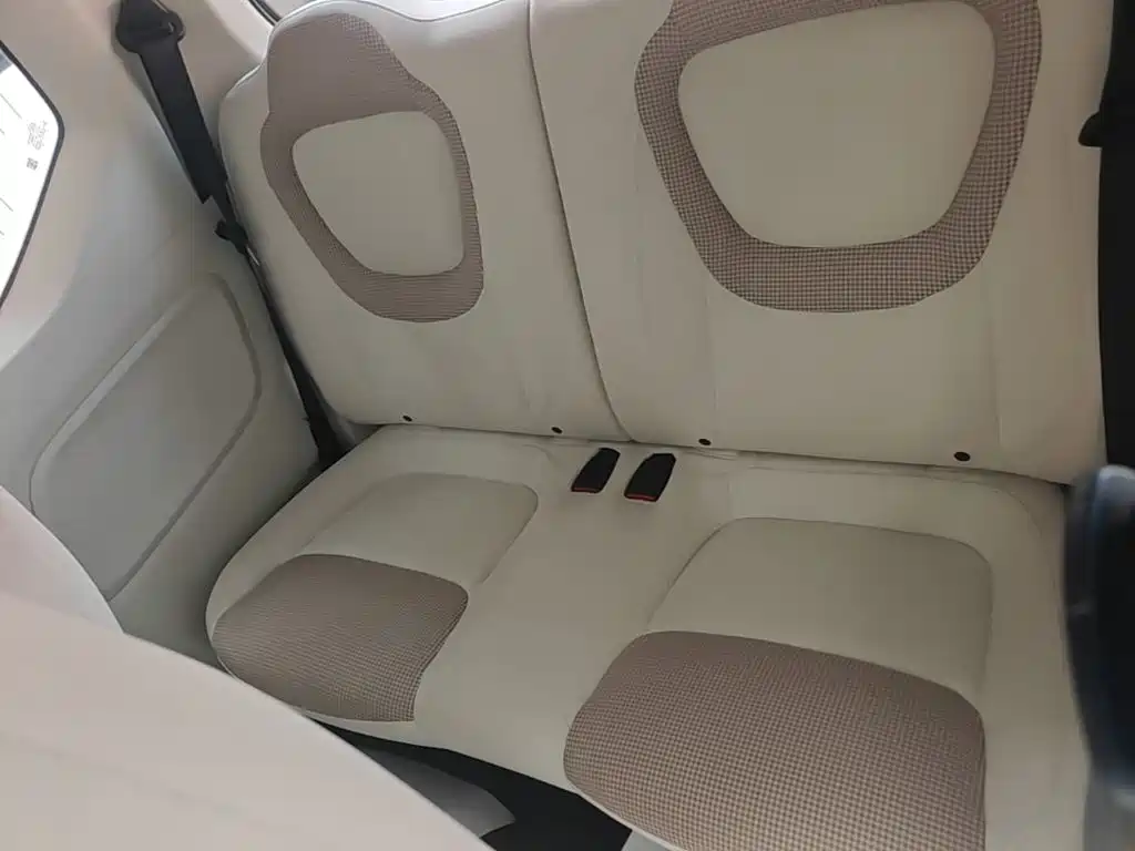 Wuling MINIEV — миниатюра 17