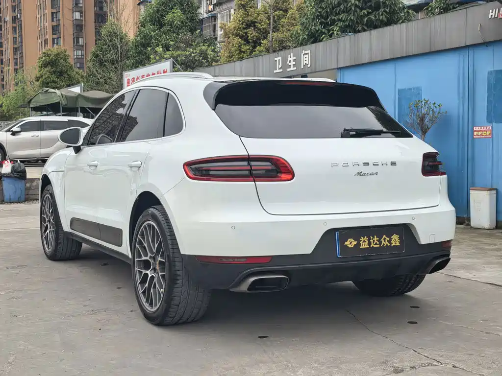 Porsche Macan — миниатюра 5