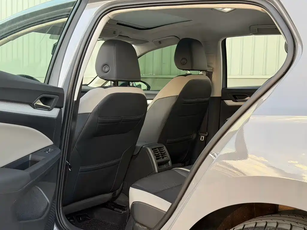 Volkswagen Golf — миниатюра 6