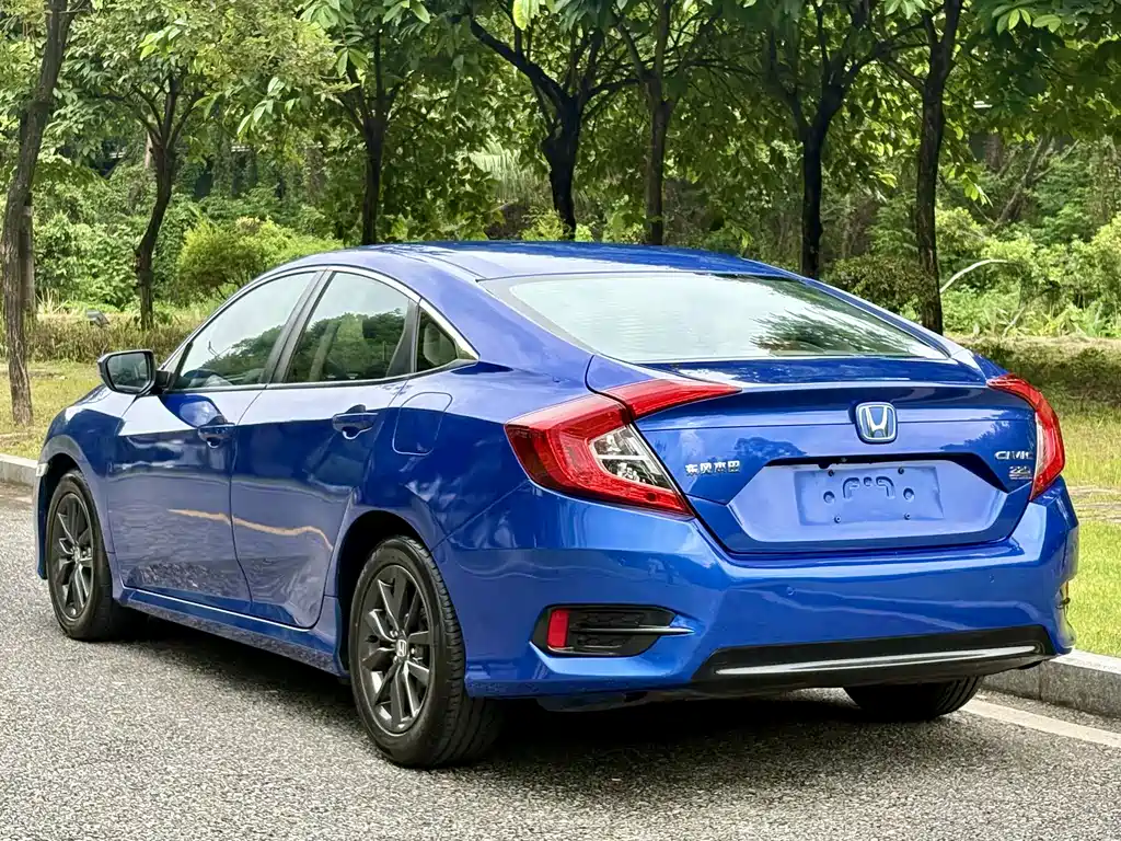 Honda Civic — миниатюра 6