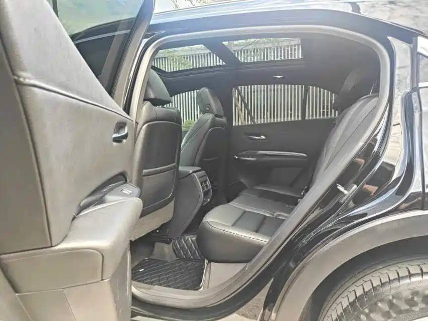 Cadillac XT4 — миниатюра 5