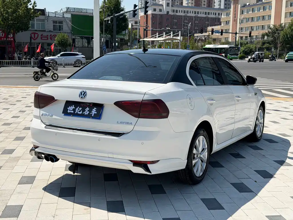 Volkswagen Lavida — миниатюра 7