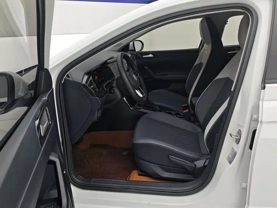 Volkswagen Lavida — миниатюра 9